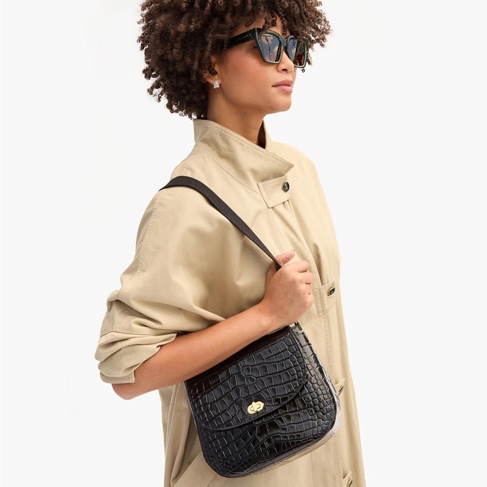 Turnlock Louis W/ Top Handle - Croco In Black